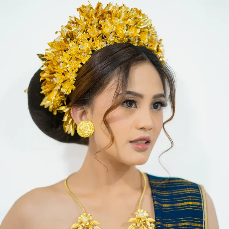 Payas Ngidih Makeup + Hairdo + Aksesoris - Image 3